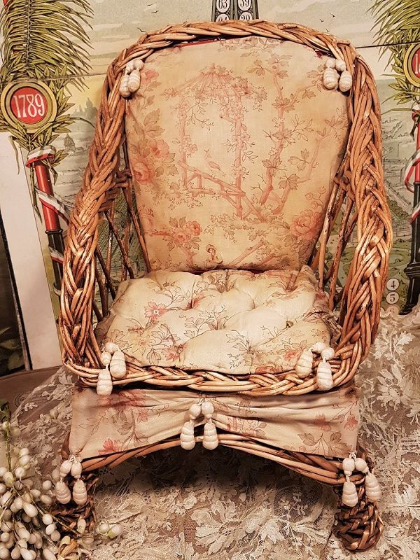 Pretty all Original Bamboo Chair with Original Fabric Cover / France