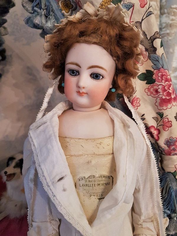 ~~~ Rare Lavallee-Peronne Mlle. Lily from France Attic Found ~~~