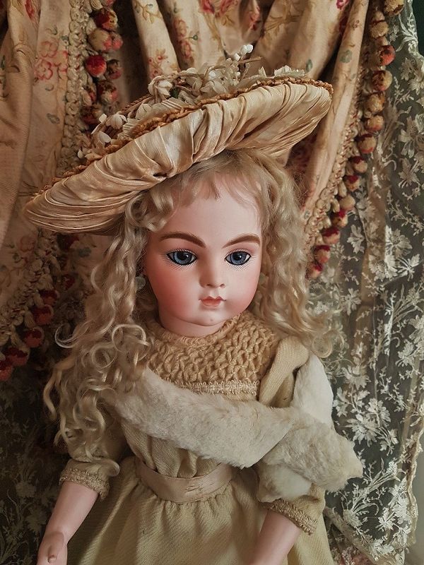 ~~~ Outstanding French Bisque Bebe by Leon Casimir Bru size 11 ~~~