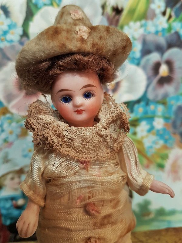 ~~~ Antique French all Bisque Mignonette in Original Dress and Box ~~~