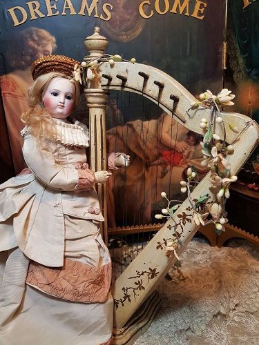 ~~~ Superbly French Doll Harp / France 19th. Century ~~~