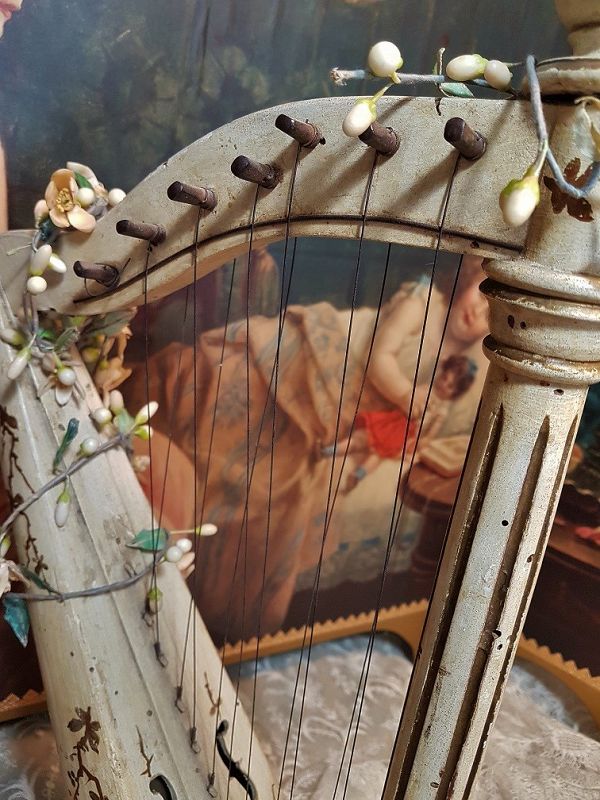 ~~~ Superbly French Doll Harp / France 19th. Century ~~~