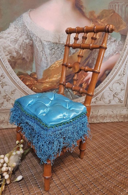 Elegant French Salon Chair with Tufted Blue Silk Upholstered