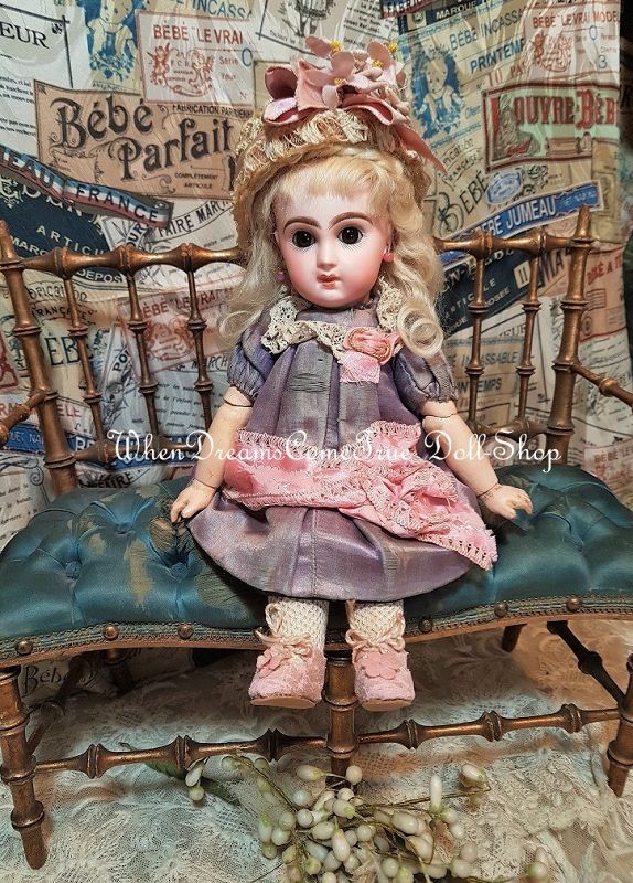 Rare 9,5 " Size 1 Mademoiselle Jumeau in Pretty Antique Clothing