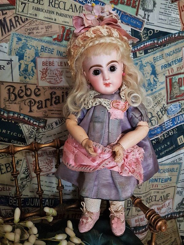 Rare 9,5 &quot; Size 1 Mademoiselle Jumeau in Pretty Antique Clothing