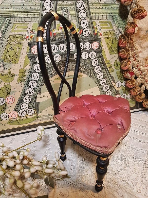Pretty French Poupee Salon Chair with Silk Pillow