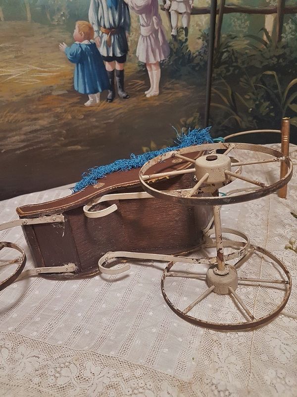 ~~~ Nice Small French 19th. Century Fashion Doll Stroller ~~~