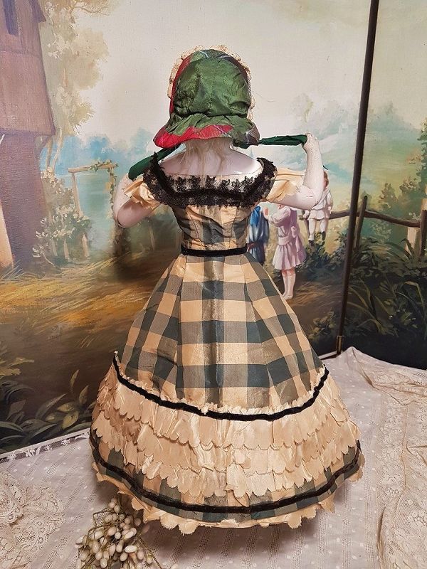 ~~~ Rare Huret era. 1860 Enfantine Silk Costume for early Poupee ~~~