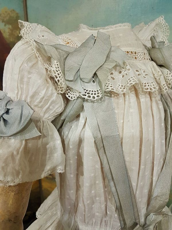 Pretty antique 19th. century Bebe Muslin Dress for Jumeau , Steiner...