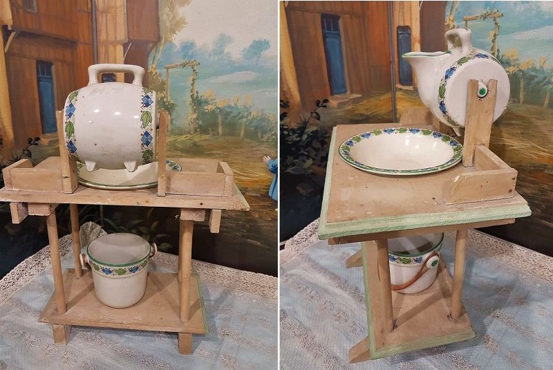 ~~~French Bebe Dressing Table with Rare Porcelain - Set~~~