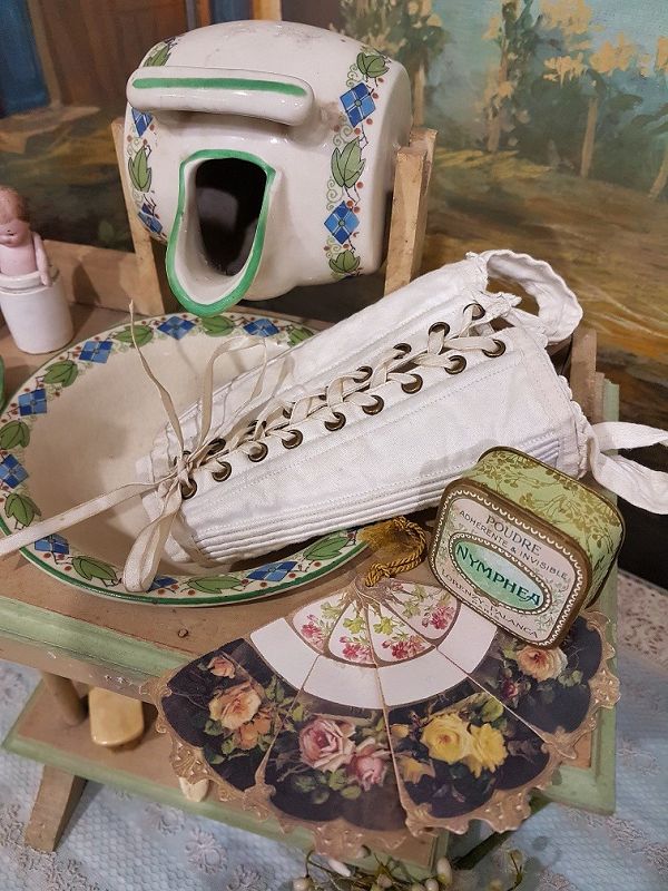 ~~~French Bebe Dressing Table with Rare Porcelain - Set~~~