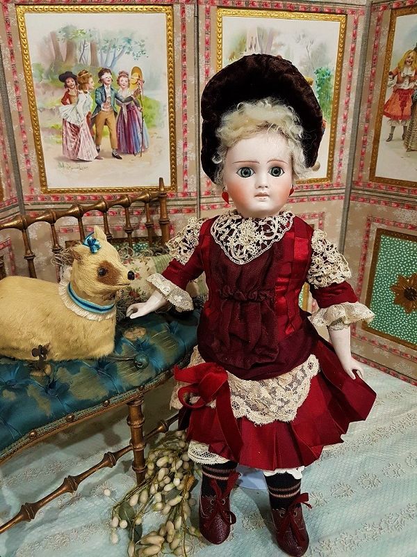 ~~~ Beautiful Bisque Bebe for the French Market / 1885 ~~~