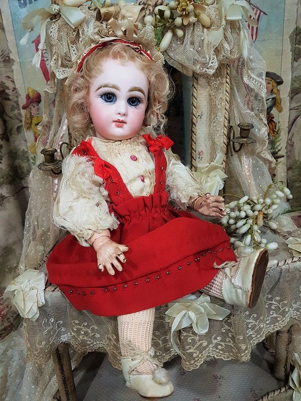 ~~~ Lovely size 3 Mademoiselle Jumeau in Original Clothing ~~~