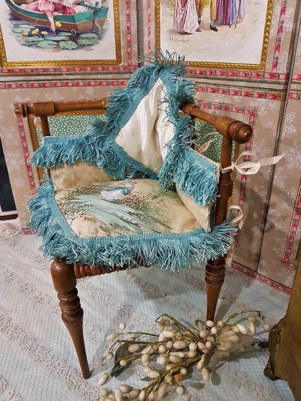 ~~ Rare French 3 Corner Salon Chair with Hand Painted Silk Cushions ~~