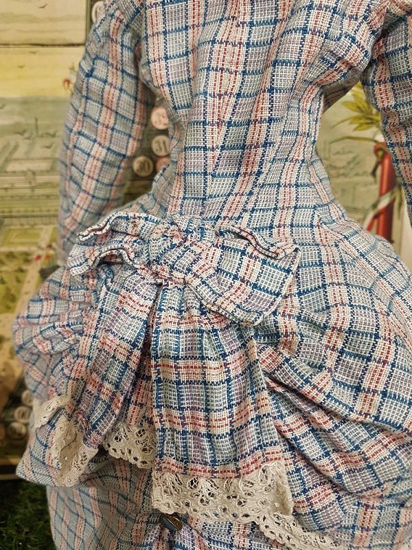 ~~~ Pretty Antique French Fashion Woolen Costume ~~~