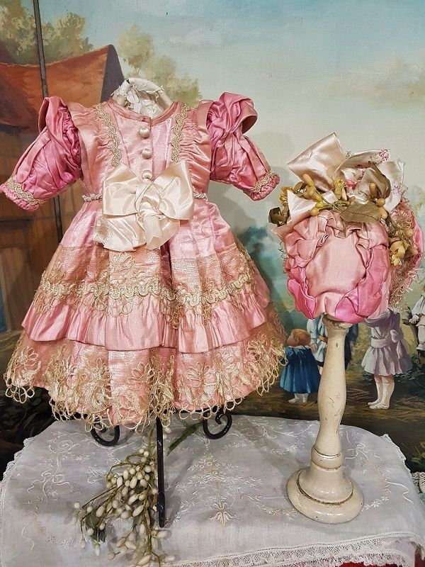 ~~~Pretty French Pink Silk Bebe Costume with Matching Bonnet ~~~