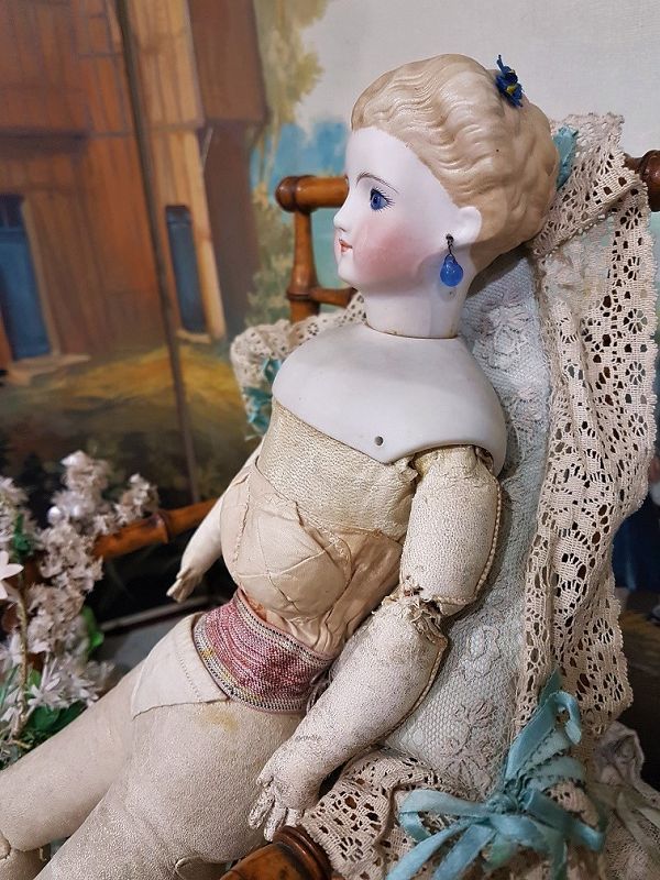 Attic Found German Fashionable Bisque Lady by Simon &amp; Halbig