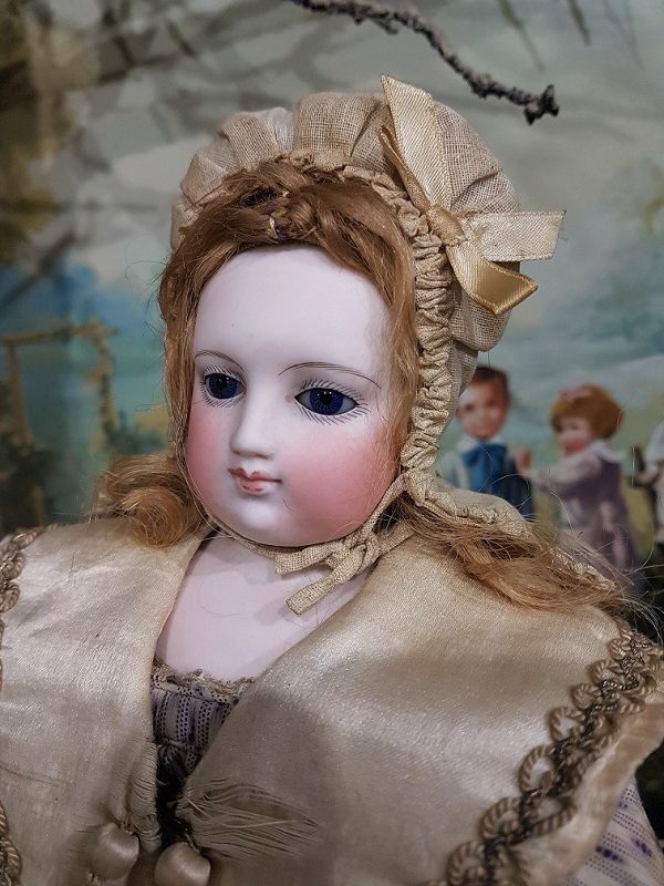 ~~~ Beautiful Early French Parisienne Poupee .... circa 1860~~~