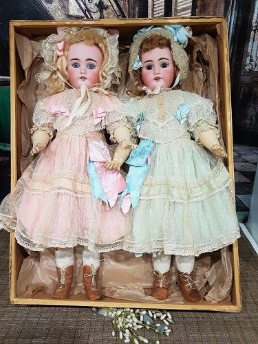 Lovely " Little Sweetheart " Twins for the French Market