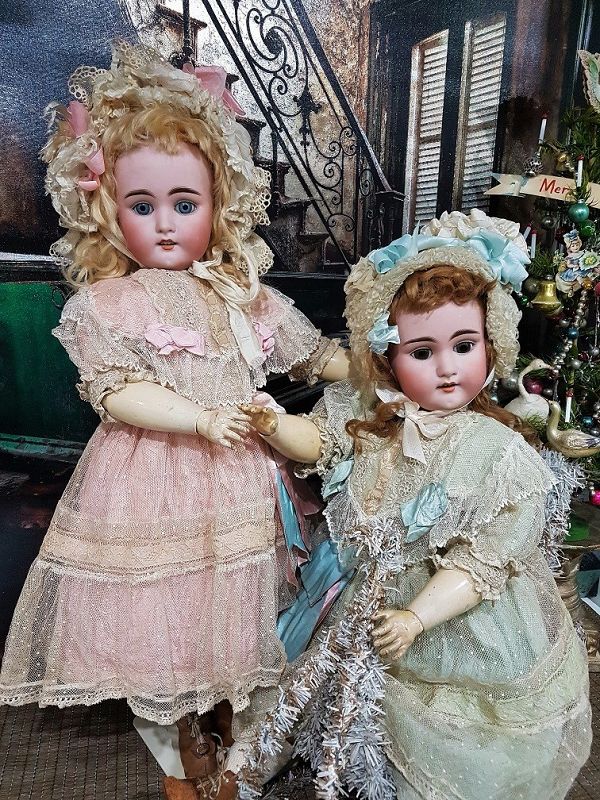 Lovely &quot; Little Sweetheart &quot; Twins for the French Market