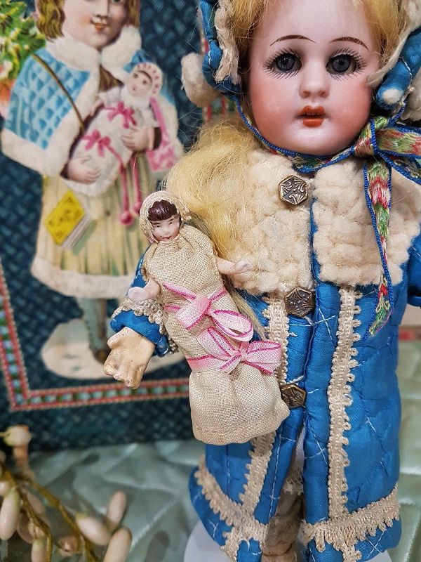 ~~~ Darling tiny S&amp;H Bebe with Trousseau for French Market ~~~