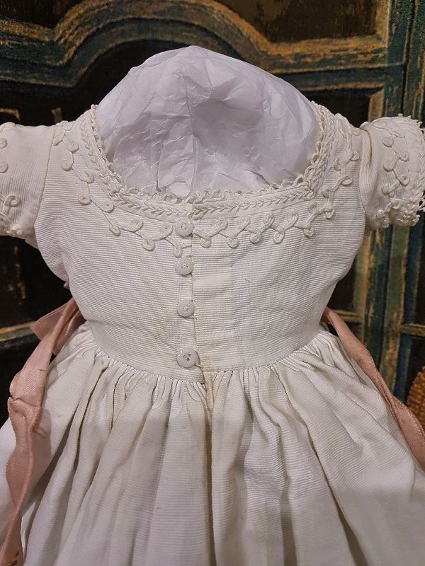 ~~~ Pretty Antique all original French Pique Bebe Gown / 1865 th.~~~