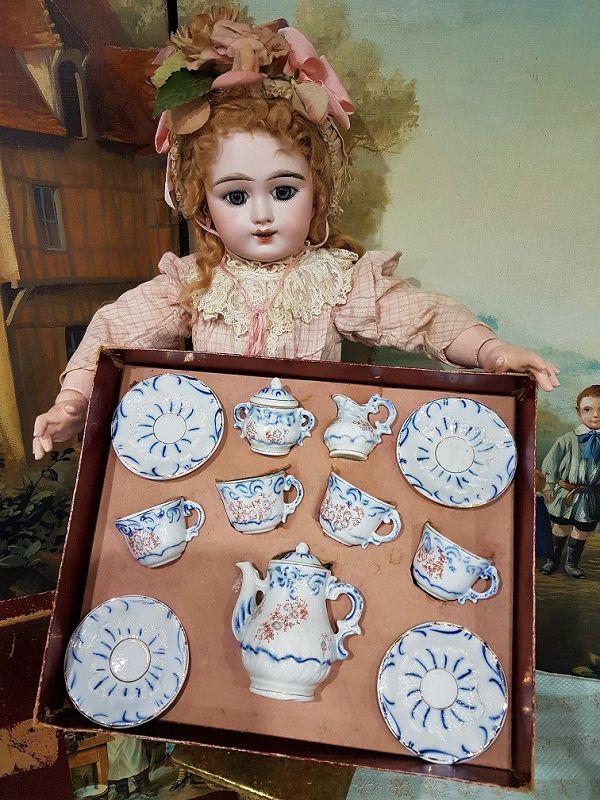 French Bebe´s Porcelain Service in original Presentation