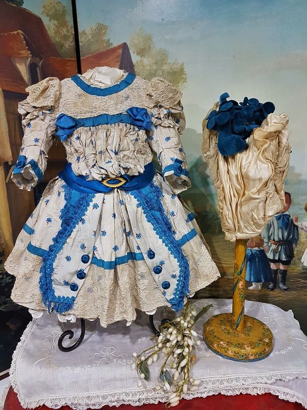 ~~~ Superb one of a Kind French BeBe Silk Dress with Bonnet ~~~