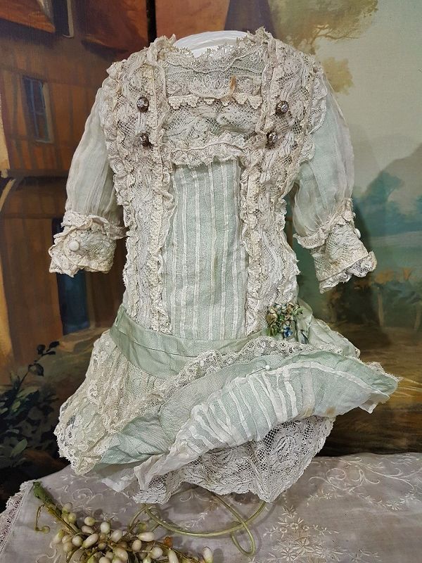 ~~~ Pretty French Bebe Muslin Costume with Bonnet ~~~