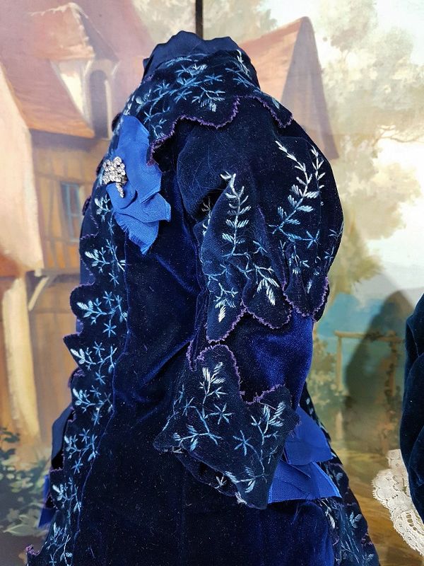 Superb French Silk Velvet Bebe Costume with Bonnet