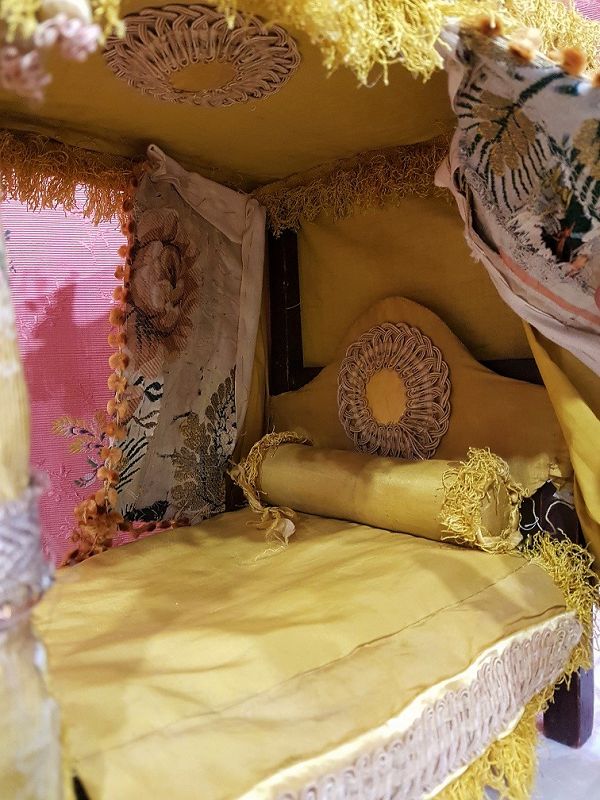 Rare 18th. Century Day Bed with Lavish Fittings &amp; Original Bedding