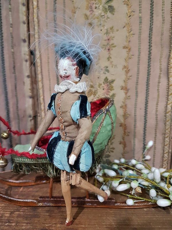 1830 Rare Early Grodnertal Wooden Doll with superb Original Costume