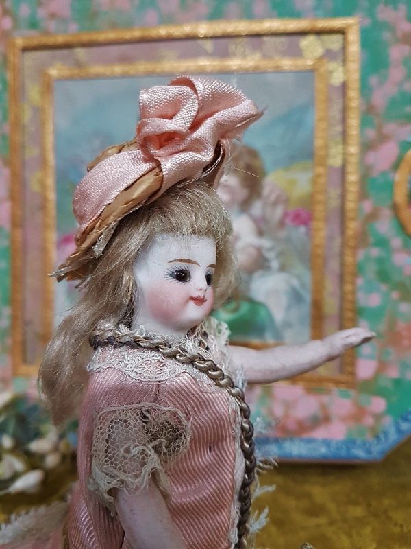 ~~~ Mademoiselle Mignonette in her pretty Silk Gown ~~~