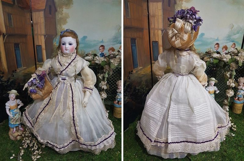 Huret Era 1858th. French Poupee by Blampoix in original Gown