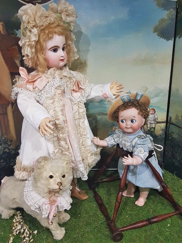 Rare 1880th. French Doll all Wooden Walker