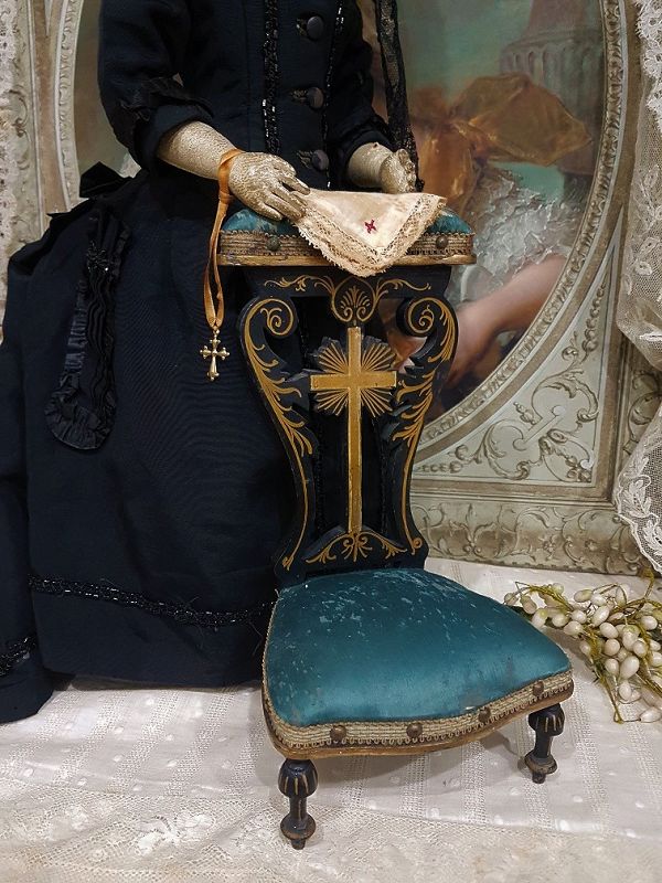 Rare antique Wooden Prayer Doll´s Chair / France circa 1865/70th.