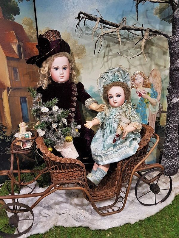 Lovely Antique Basket Weave Dolls Carriage for Display Scene