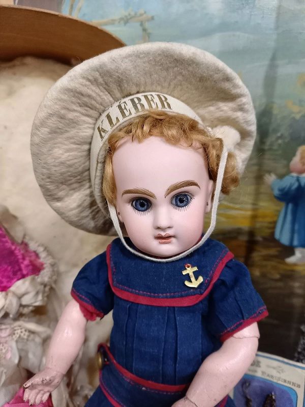 Rare 10 &quot; small Size 2 Mademoiselle Jumeau with extra Clothing
