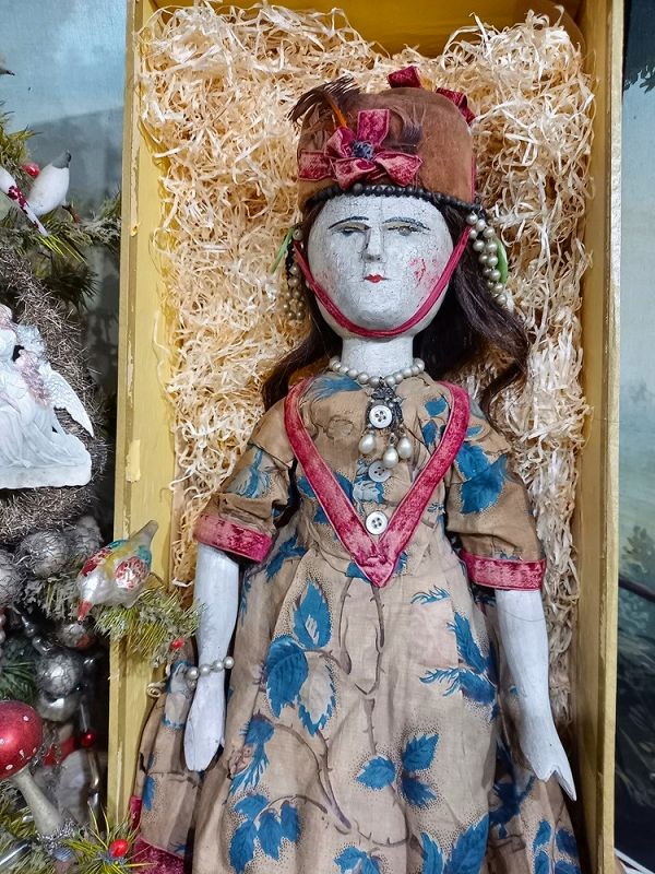 Rare Early 23 &quot; all Wooden Doll with superb Original Condition
