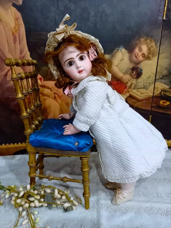 Rare size 4 French Bebe Jumeau with sweet expression