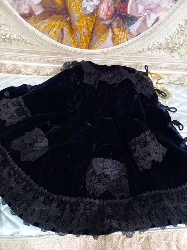 Pretty French early Poupee Jacket with Bonnet / 1860th.