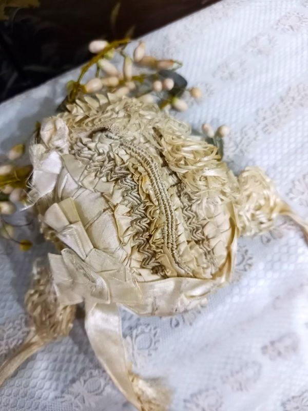 Rare early 1860th. Fancy silk Bonnet by Mlle. Bereux 1860th.