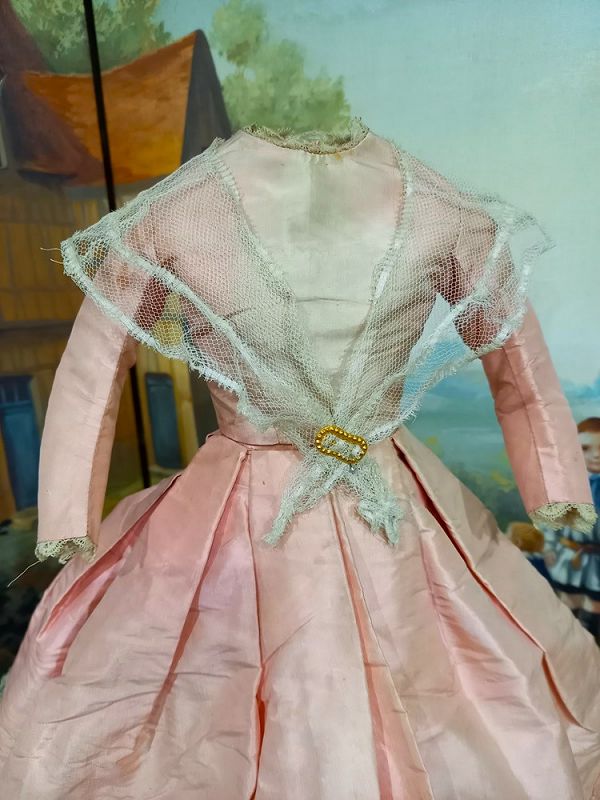 Superb Fashionable Antique Silk Poupee Gown / 1870th.