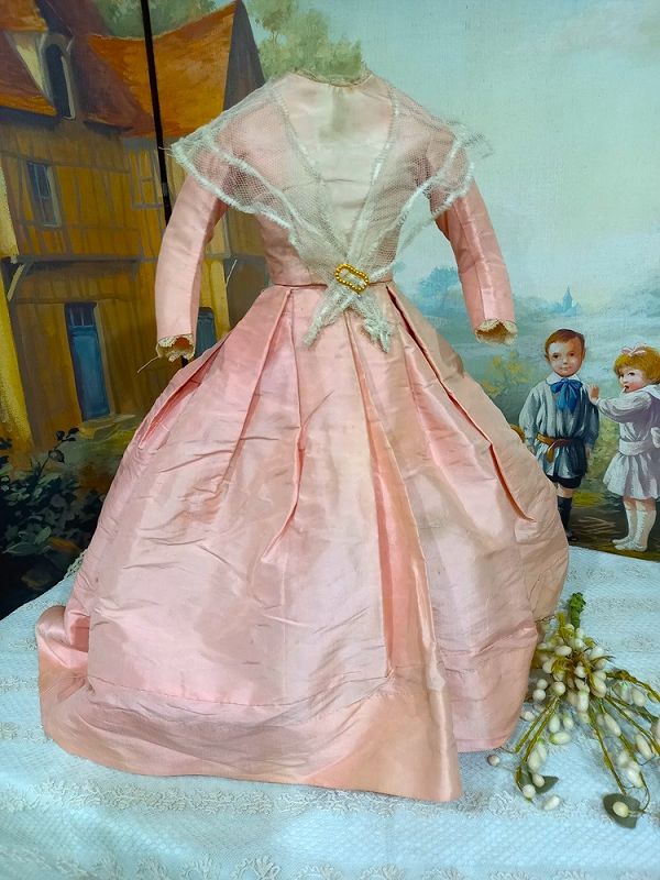 Superb Fashionable Antique Silk Poupee Gown / 1870th.