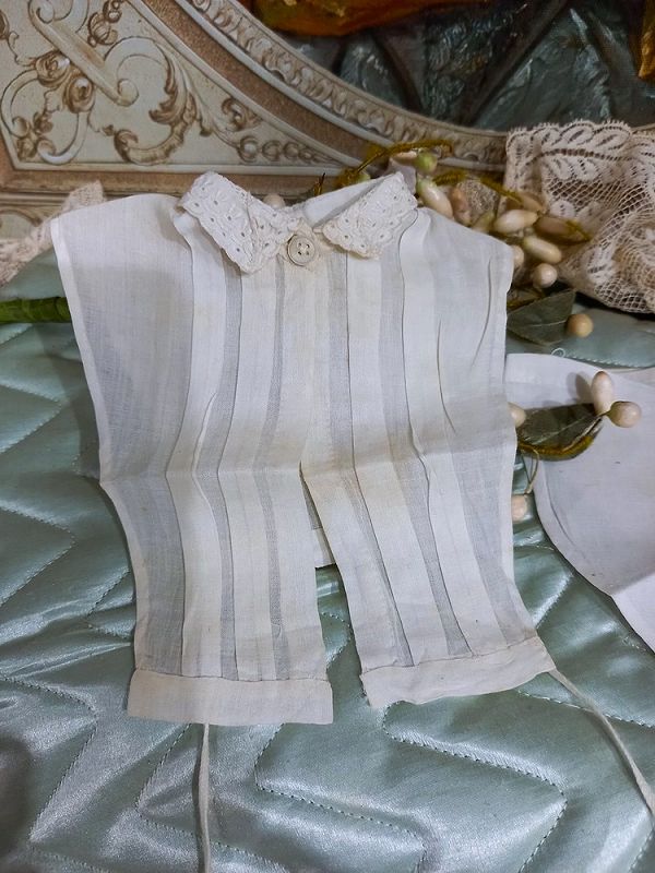 French Poupee Blouse in original Box / France 1860th.