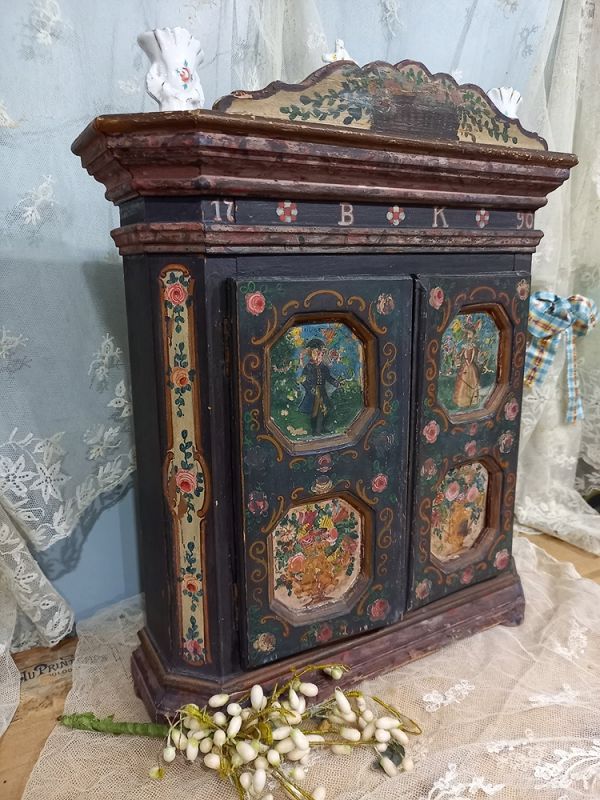 Early 18th. Century Armoire all original filled Interior