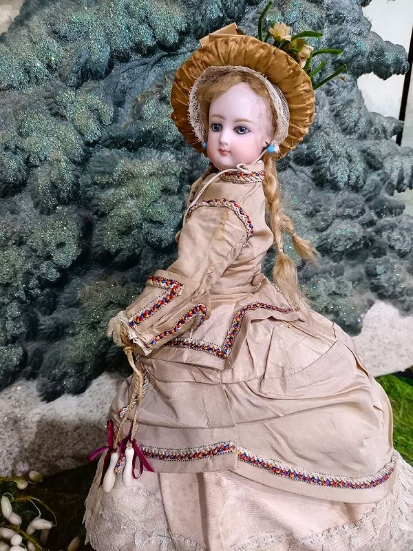 Lovely French bisque Teen Fashion Doll / France circa 1875