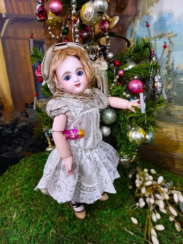 Very Dear 8,5" Eden Bebe with sweet Expression