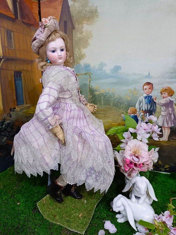 Antique French Dolls and Couture Doll Clothes by WhenDreamsComeTrue Doll-Shop  online catalog - Dolls, Antique Dolls
