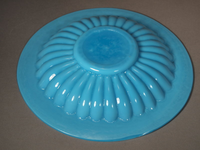 Chinese turquoise Beijing glass dish